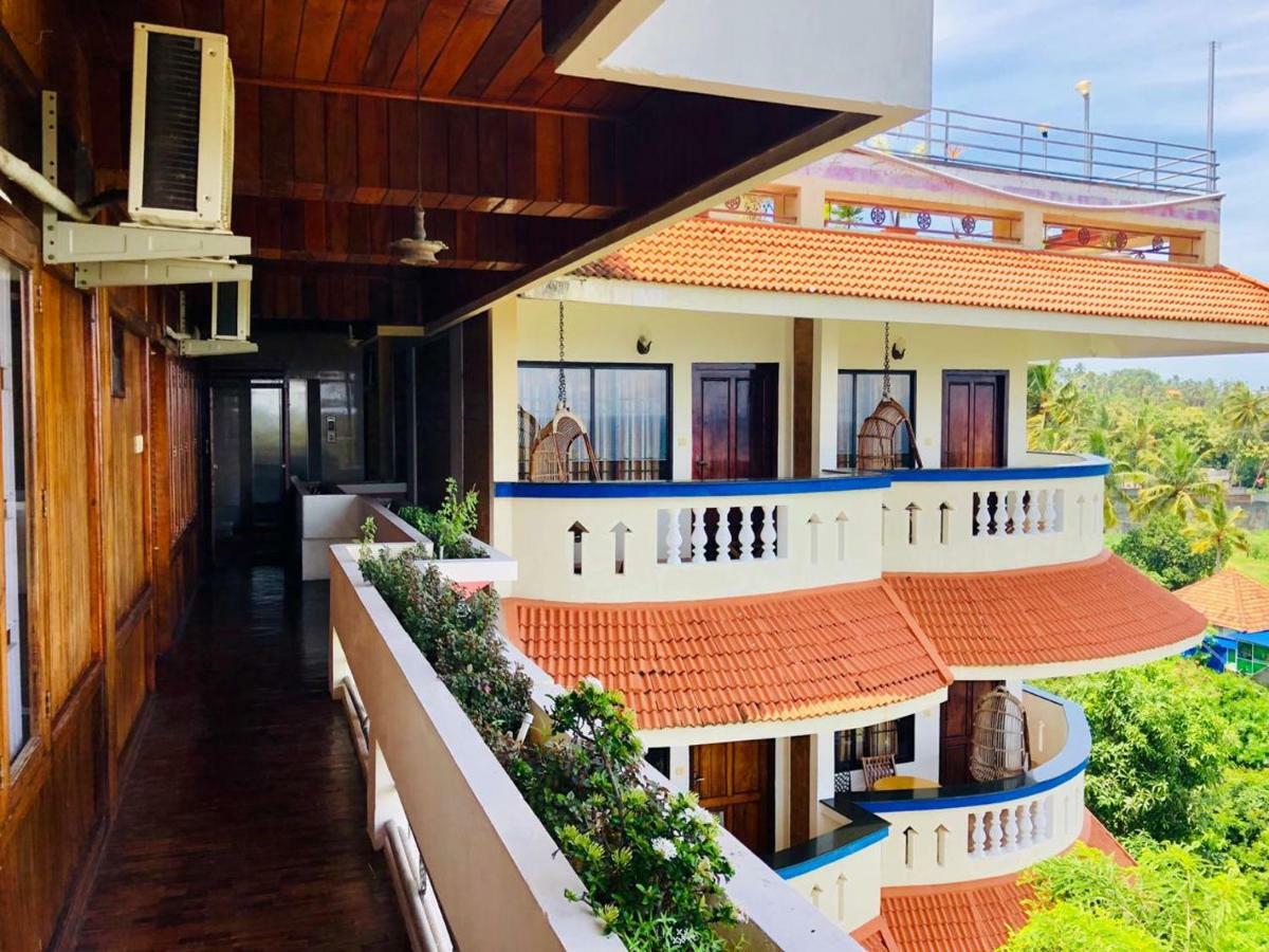 Ayurlaya Beach Retreat Kovalam Exterior foto